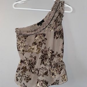 Jessica Simpson one shoulder top